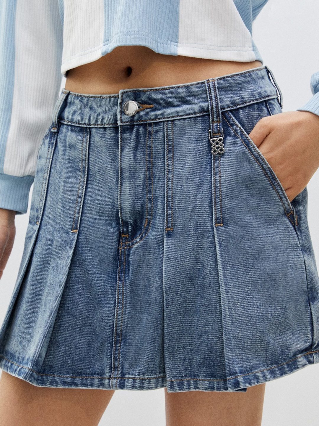 Pleated denim mini